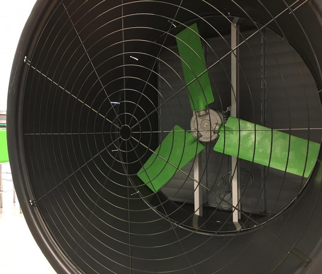 Ahorro energético de hasta el 85% con el ventilador extra grande I-fan de 52 "Xtra de Fancom  