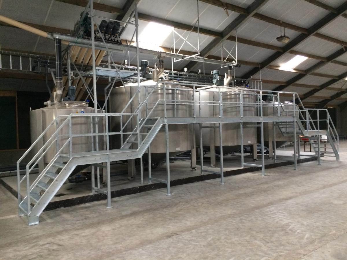 45 jaar Van Lanen - Brijvoersysteem 1.JPG